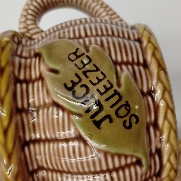 TILSO Juice Squeezer Vintage ceramic basket weave look tan with handle Japan - Picture 8 of 8